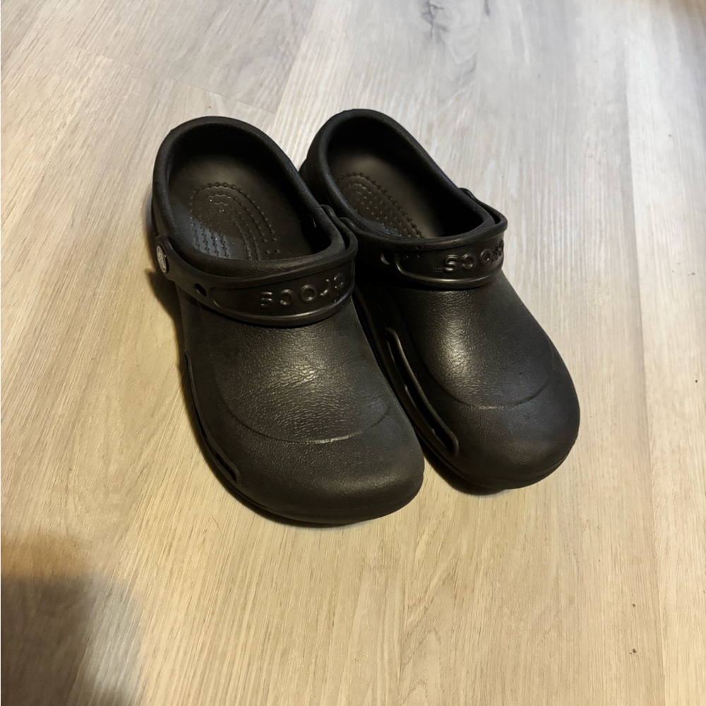 Black Crocs
